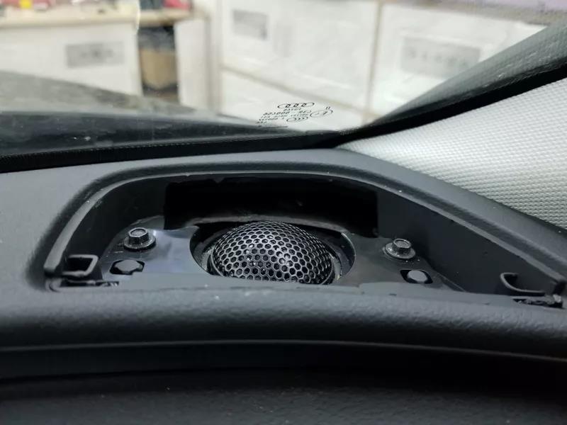 上海音豪奧迪A6汽車音響改裝德國伊頓三分頻，好聽樂享不停！