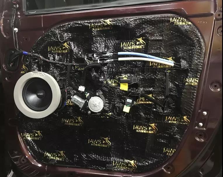 遇見心聲-車改坊重慶店起亞嘉華汽車音響升級伊頓POW160.2兩分頻
