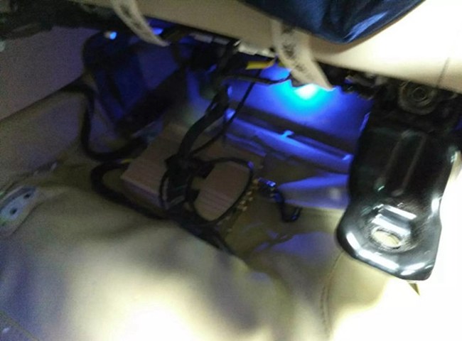 好好照顧 車改坊汽車影音連鎖豐田蘭德酷路澤改