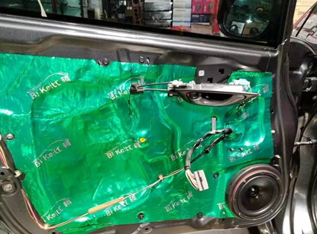 音響購買小指南 車改坊汽車影音連鎖本田飛度改