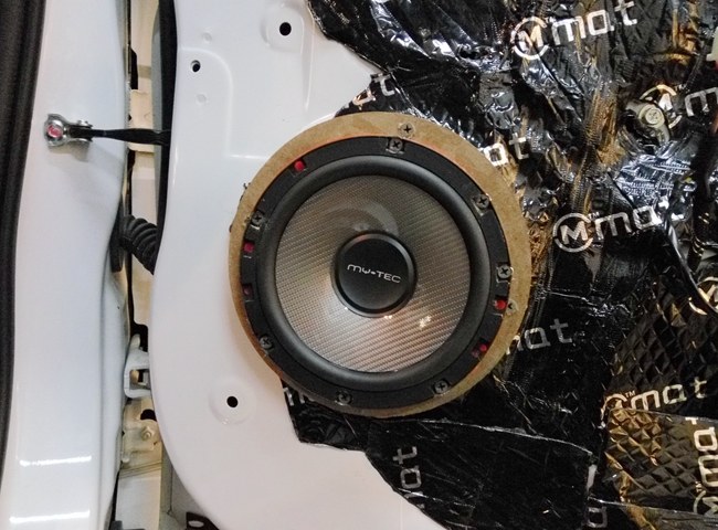告白音響 車改坊汽車影音連鎖三菱勁炫改裝TEC、