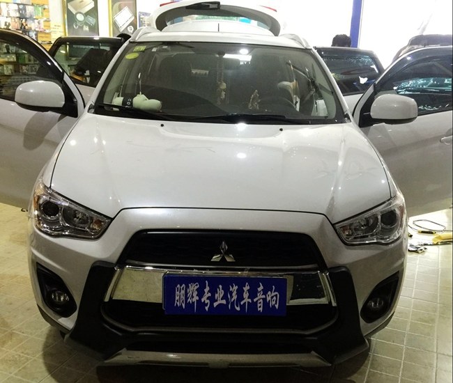 樂在其中 岳陽朋輝三菱勁炫改裝斯派朗汽車音響
