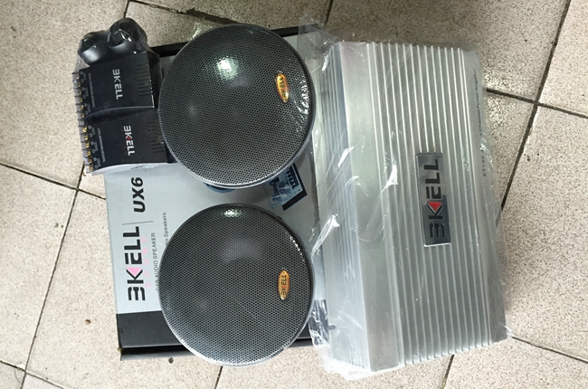 有音樂不孤獨 三鄉極速日產NV200改裝美國霸克汽