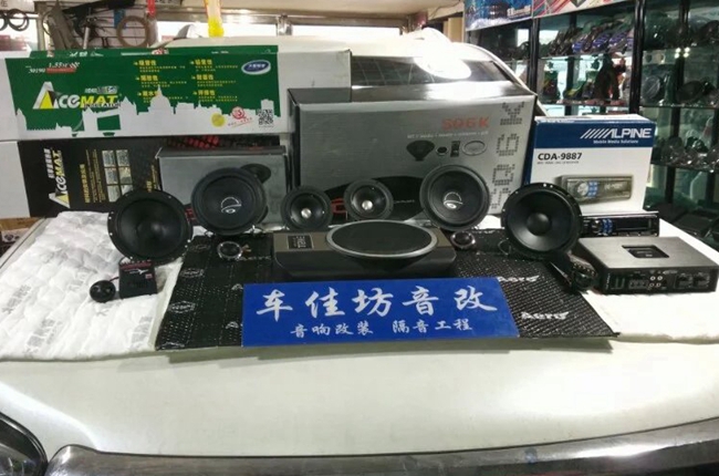 實力改裝好音響 新疆車佳坊豐田2700改裝TEC和AR
