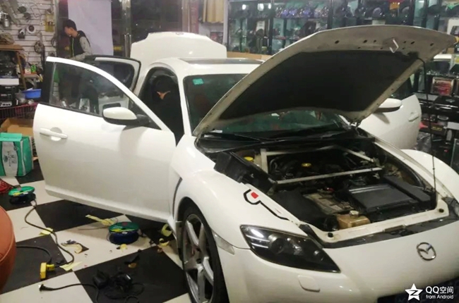 行走在歌聲里 新疆車佳坊馬自達RX8改裝美國霸克