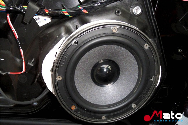 駕馭新聲活——婁底車聲緣馬自達6簡改霸克音響