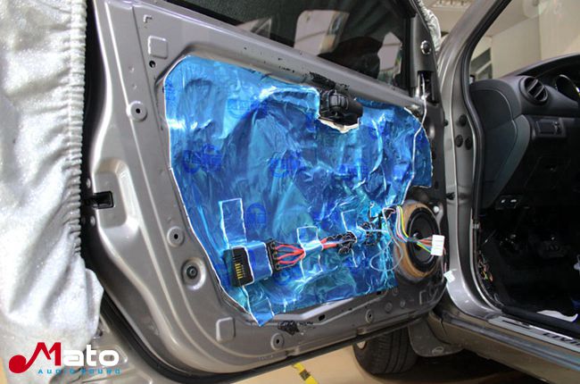 簡單享受 順德百佳日產驪威改裝美國霸克音響