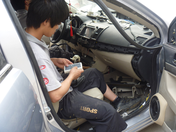 第二十七、八天車全貌改裝及冼版主之車輛簡改