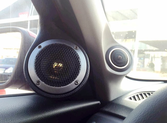 夠騷氣！車改坊汽車影音連鎖（南昌店）寶馬1